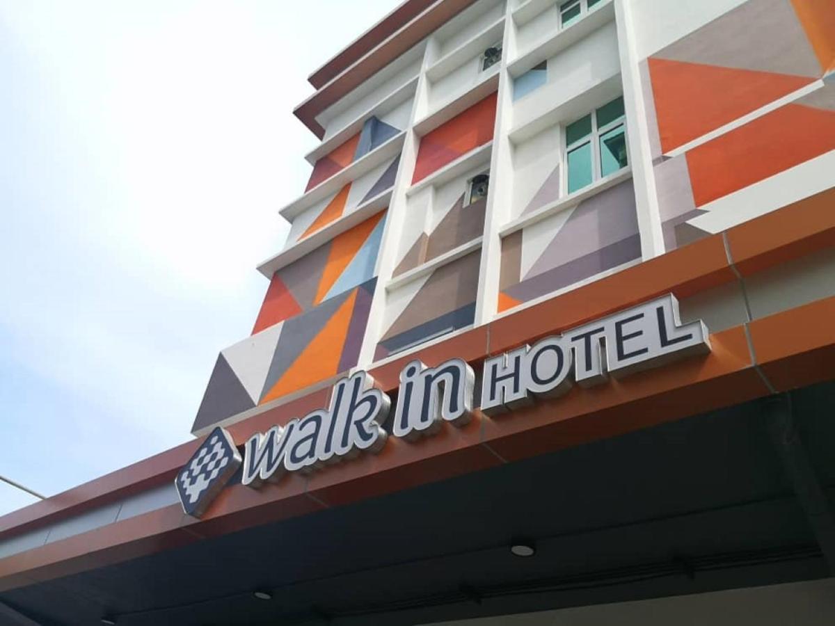 Walk In Hotel Kota Kinabalu Bagian luar foto